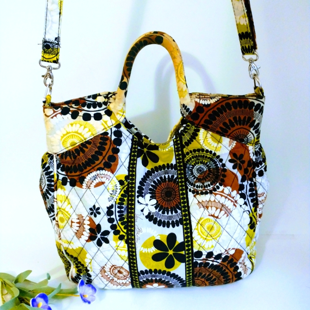 VERE BRADLEY Crossbody Bag - Picture 1 of 14